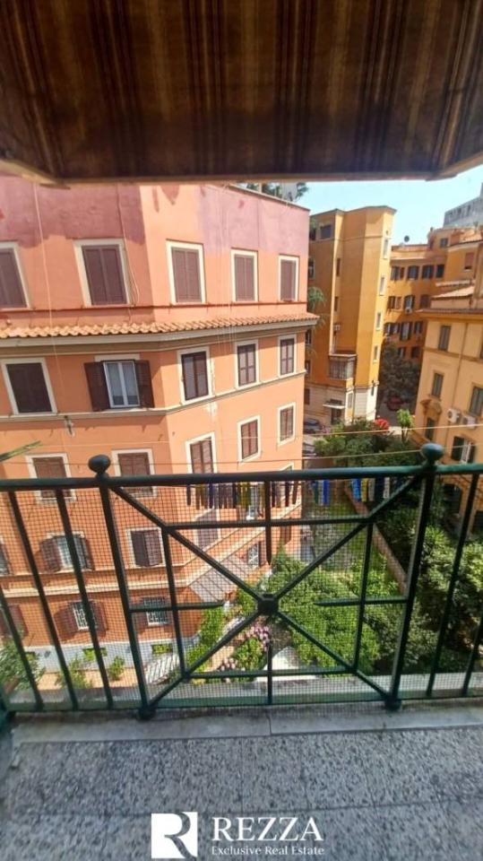 appartamento in vendita a Roma in zona Campo Marzio