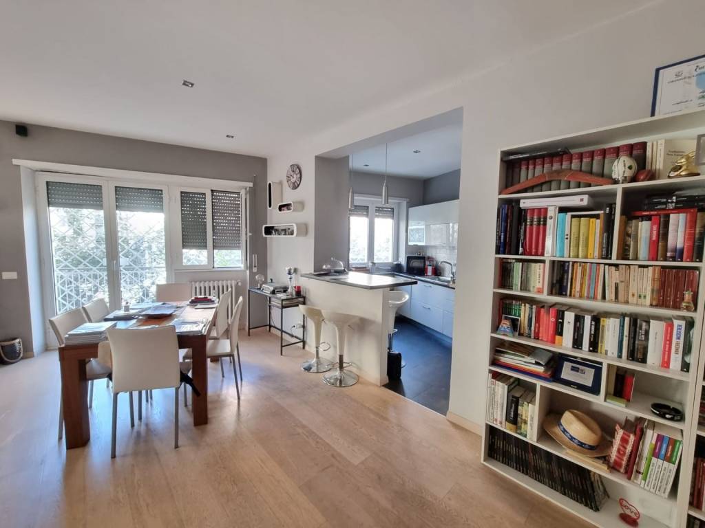 appartamento in vendita a Roma in zona Ostiense