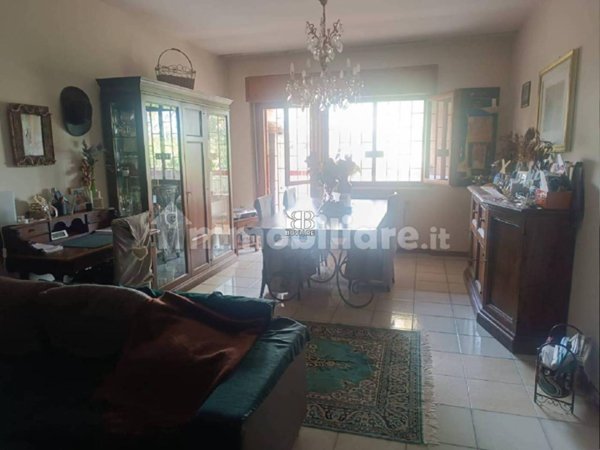 appartamento in vendita a Roma in zona Acilia