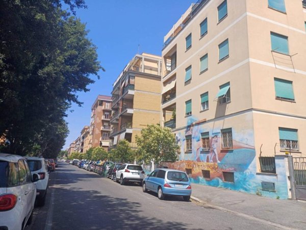 appartamento in vendita a Roma in zona Ostia