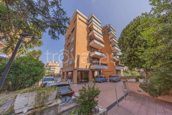 appartamento in vendita a Roma in zona Torrevecchia