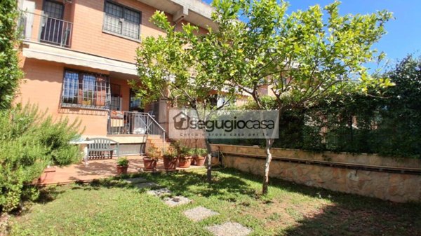 casa indipendente in vendita a Roma in zona Tor di Quinto