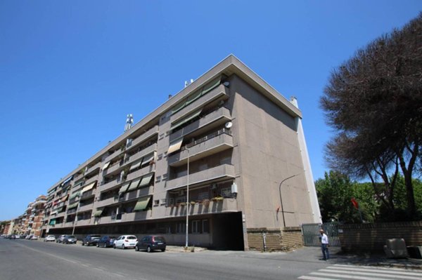 appartamento in vendita a Roma in zona Ostia