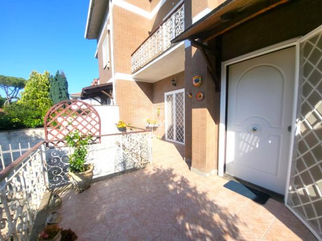casa indipendente in vendita a Roma in zona Axa