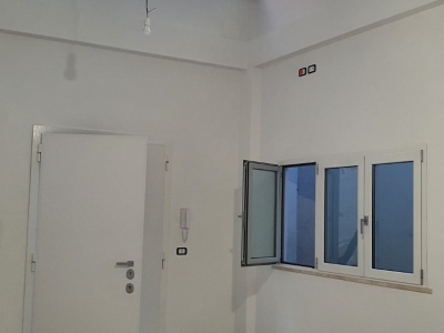 ufficio in vendita a Roma in zona Cinecittà