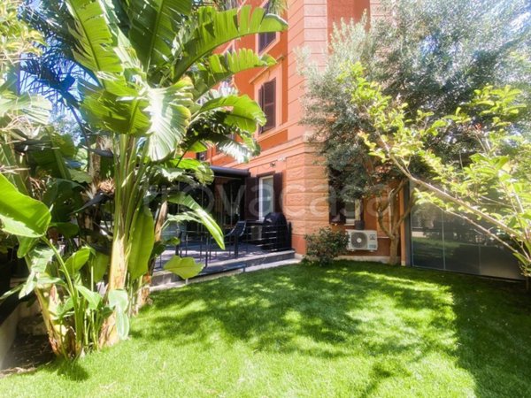 appartamento in vendita a Roma in zona Gianicolense