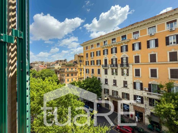 appartamento in vendita a Roma in zona Rione Prati
