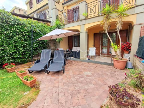 casa indipendente in vendita a Roma in zona Settecamini