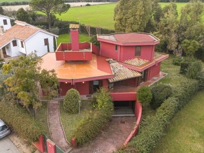 casa indipendente in vendita a Roma