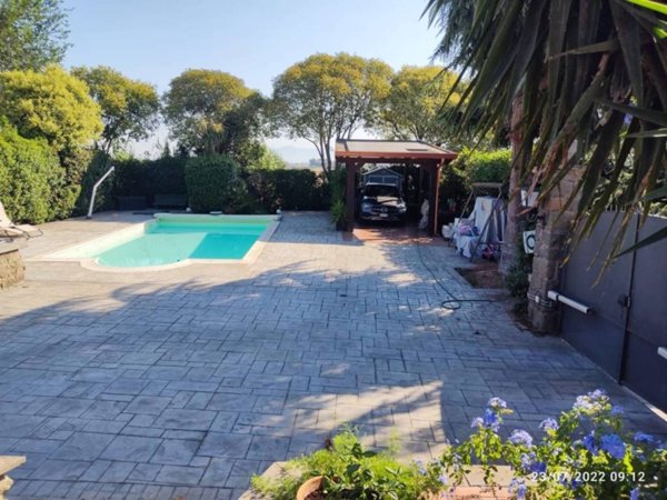casa indipendente in vendita a Roma in zona Casal Morena
