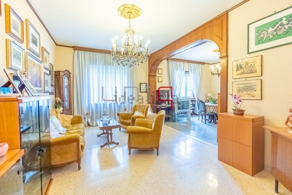 appartamento in vendita a Roma in zona Torre Spaccata