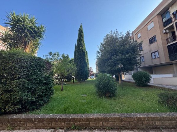 appartamento in vendita a Roma in zona Romanina