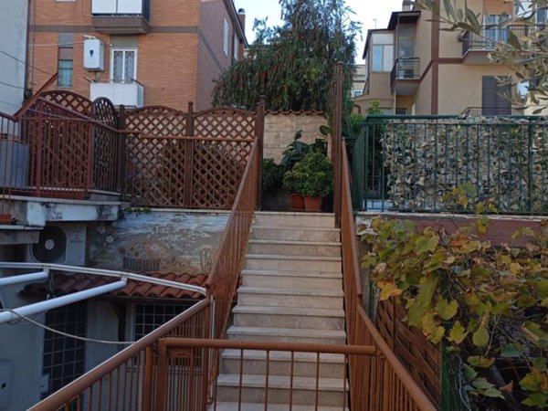 appartamento in vendita a Roma in zona Acilia