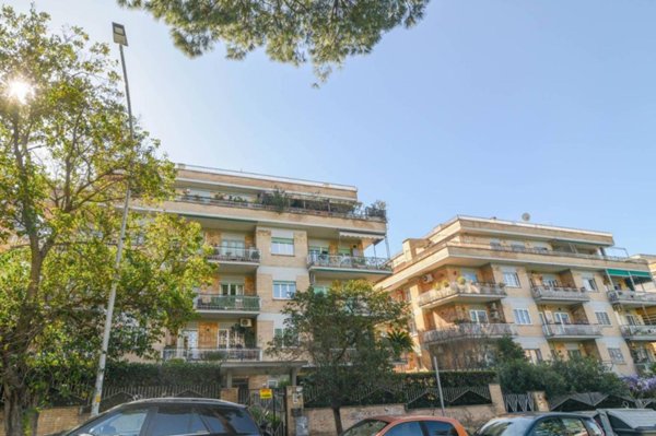 appartamento in vendita a Roma in zona Gianicolense