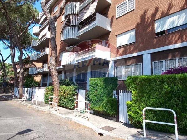 appartamento in vendita a Roma in zona Torrino