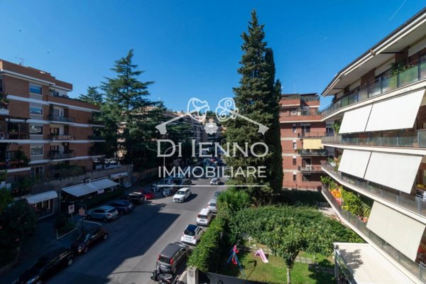 appartamento in vendita a Roma in zona Della Vittoria