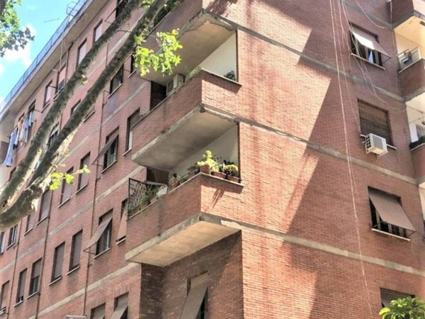 appartamento in vendita a Roma in zona Portuense
