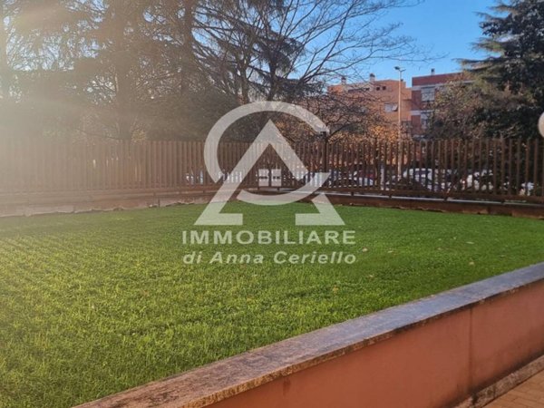 appartamento in vendita a Roma in zona Ostiense