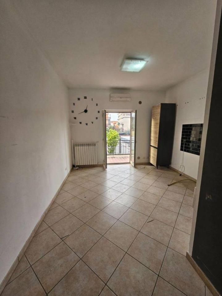 appartamento in vendita a Roma in zona Valle Muricana