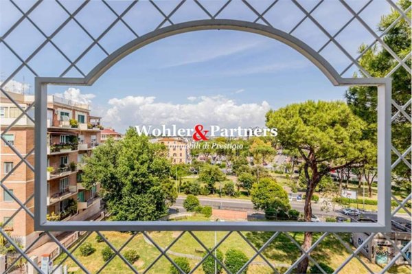 appartamento in vendita a Roma in zona Dragona/Bagnoletto