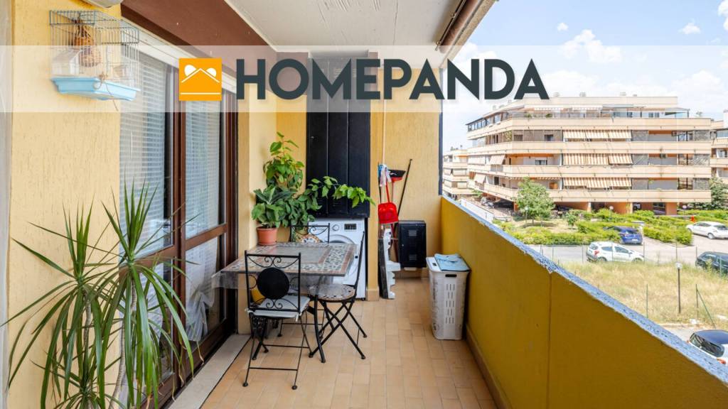 appartamento in vendita a Roma in zona Torre Angela