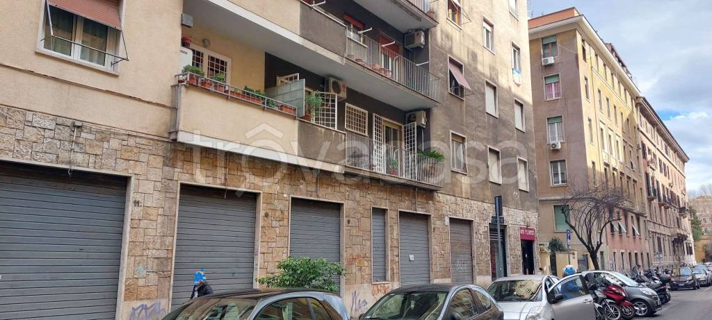 negozio in vendita a Roma in zona Della Vittoria