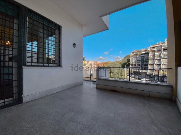 appartamento in vendita a Roma in zona Ardeatino