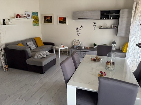 appartamento in vendita a Roma in zona Casal Morena