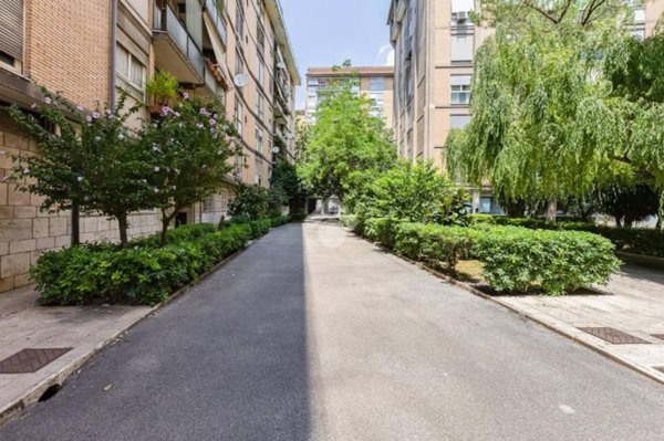 appartamento in vendita a Roma in zona Ostiense