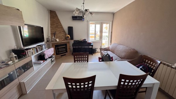 appartamento in vendita a Roma in zona Acilia