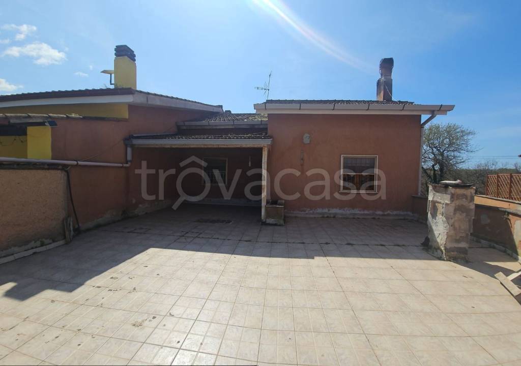 casa indipendente in vendita a Roma in zona Giuliano Dalmata