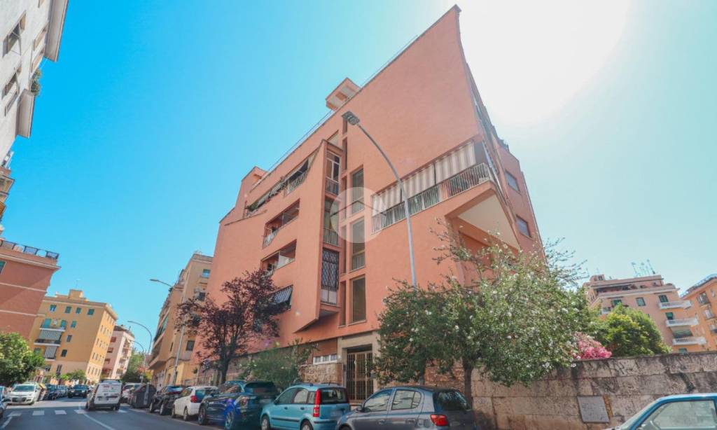 appartamento in vendita a Roma in zona Gianicolense