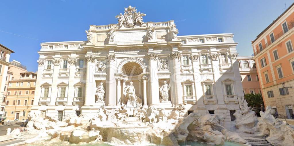 negozio in vendita a Roma in zona Trevi-Colonna