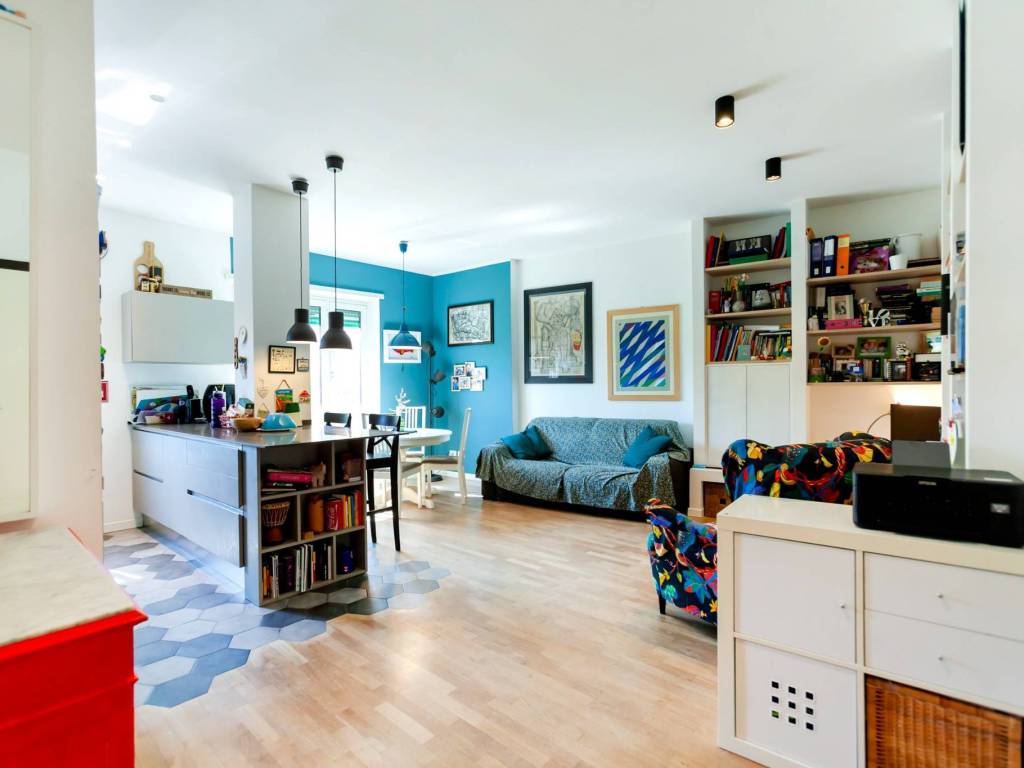 appartamento in vendita a Roma in zona Appio Latino