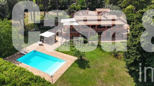 casa indipendente in vendita a Roma in zona Castel di Guido