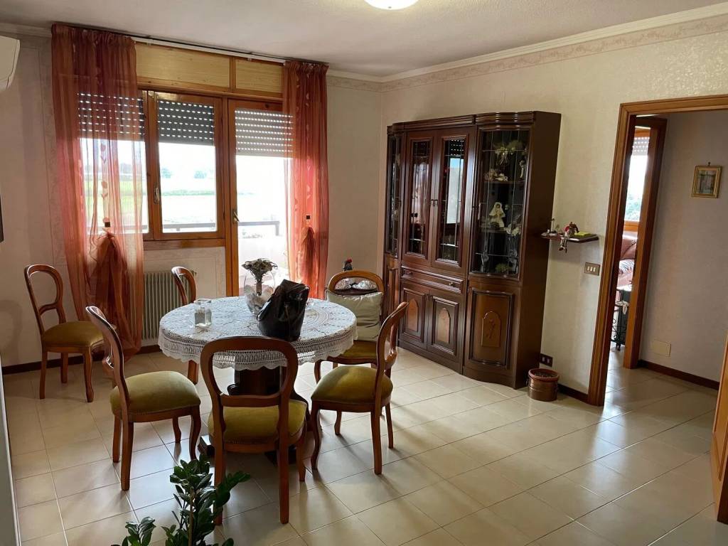 appartamento in vendita a Roma in zona Alessandrino