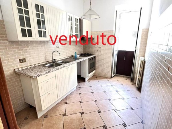 appartamento in vendita a Roma in zona Colle del Sole