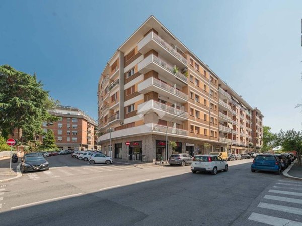 appartamento in vendita a Roma in zona Gianicolense