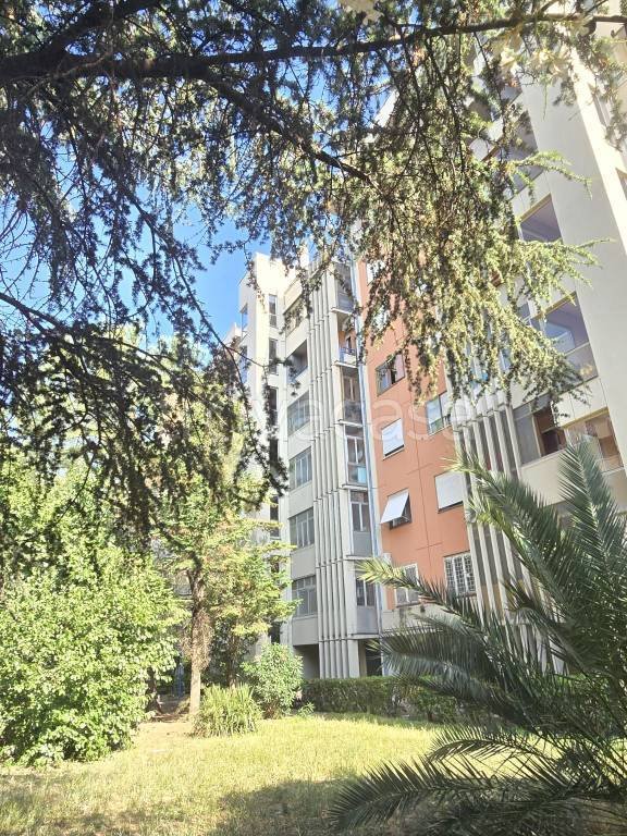 appartamento in vendita a Roma in zona Prenestino-Labicano