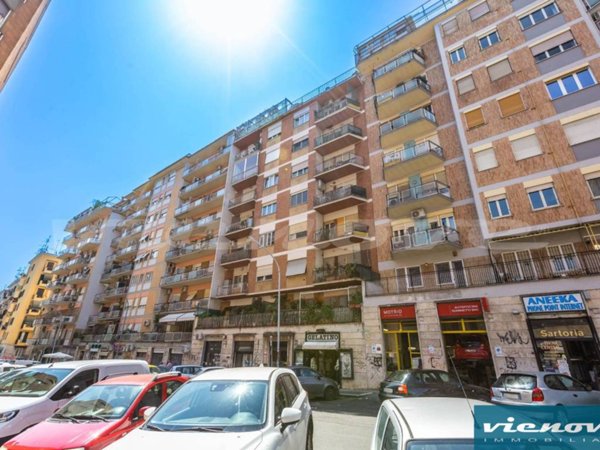 appartamento in vendita a Roma in zona Ostiense
