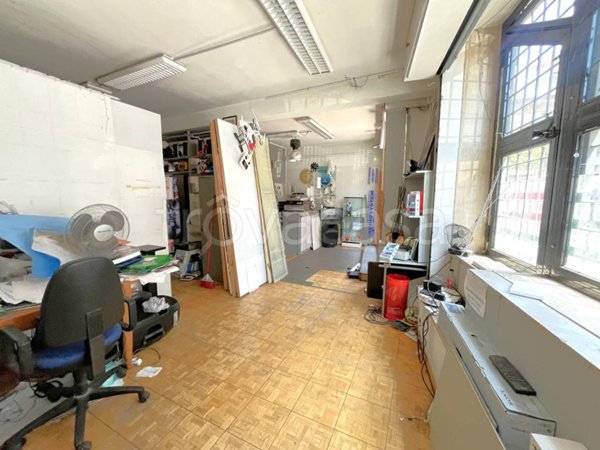 negozio in vendita a Roma in zona Portuense