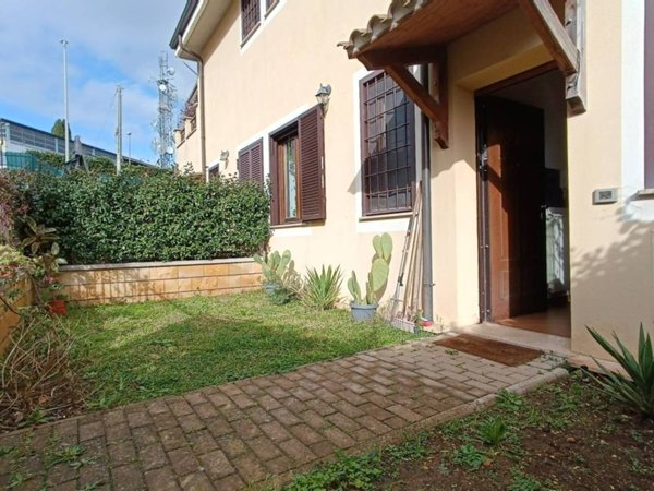 appartamento in vendita a Roma in zona Casal Morena