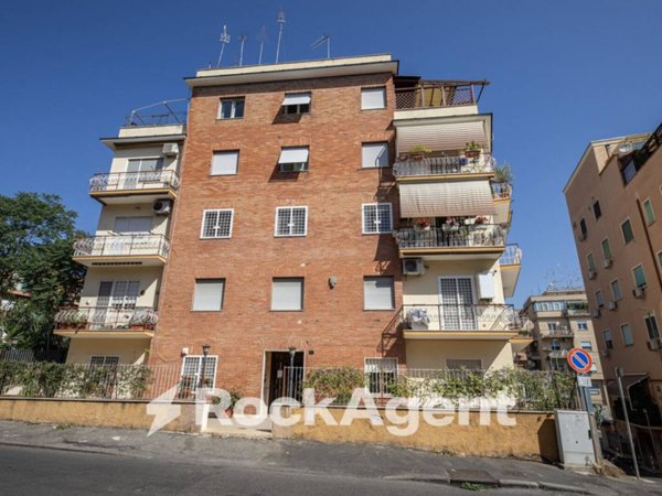 appartamento in vendita a Roma in zona Pietralata