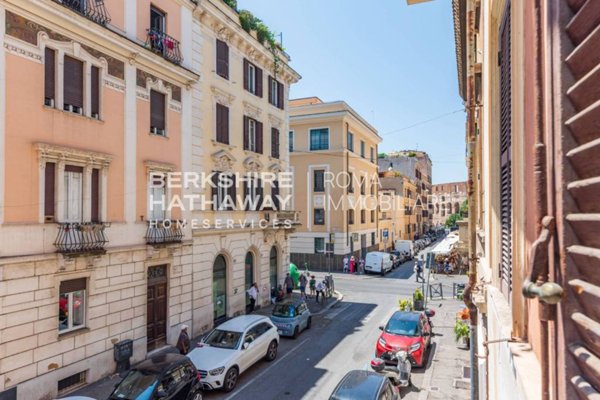 appartamento in vendita a Roma in zona Celio