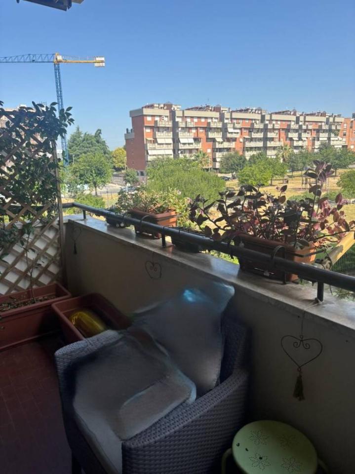 appartamento in vendita a Roma in zona Casal Monastero