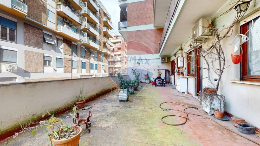 appartamento in vendita a Roma in zona Portuense