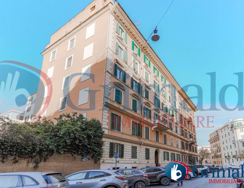 appartamento in vendita a Roma in zona Rione Prati
