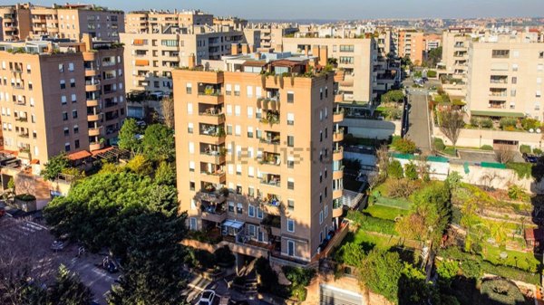 appartamento in vendita a Roma in zona Torrino