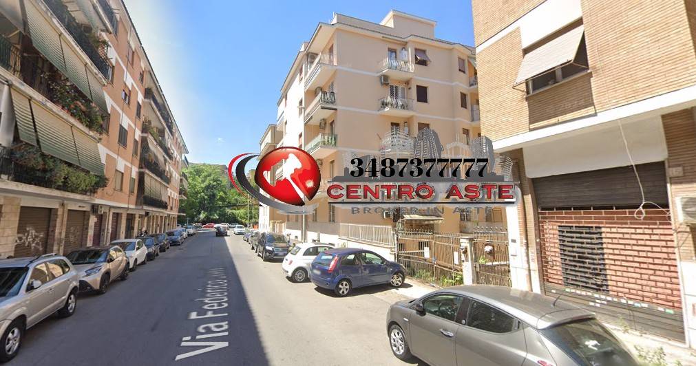 locale commerciale in vendita a Roma in zona Portuense