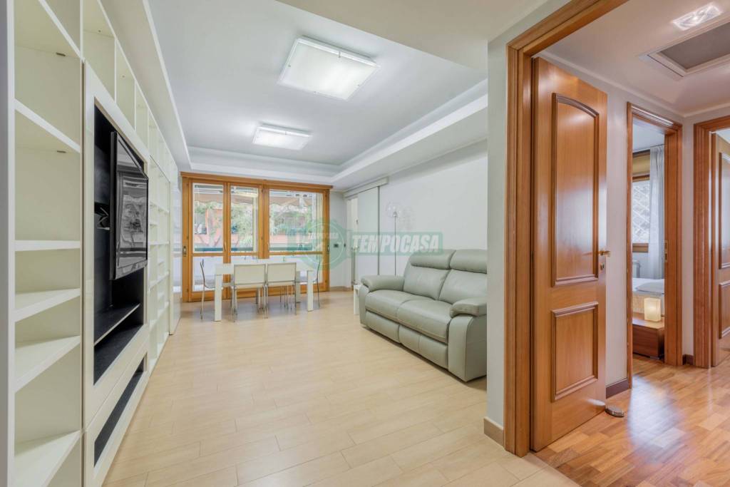 appartamento in vendita a Roma in zona Torrino